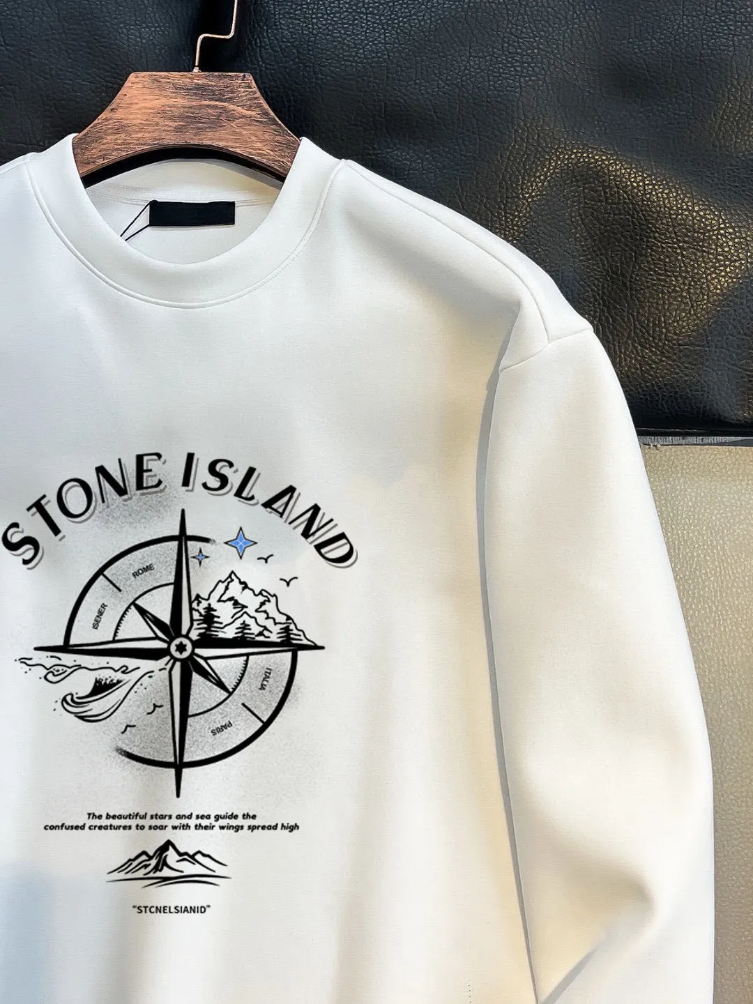 🅿️220 brand [Stone Island] (good news for fat people) 2025ss autumn latest long-sleeved round neck sweatshirt, on sale simultaneously on the official website. Refreshing and breathable. Made of top Tencel Roman. Comfortable and soft. 3D three-dimensional clarity. Super fashion sense. Great gift for your own use. Size: M-5XL (can be worn up to 220 pounds)
